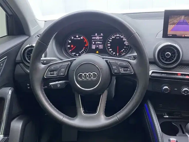 Audi Q2L — Фото автомобиля 14