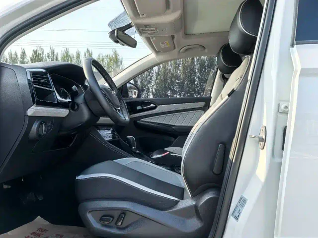 Jetta VS7 — Фото автомобиля 4