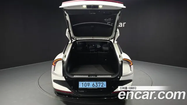 Kia EV6 — Фото автомобиля 26