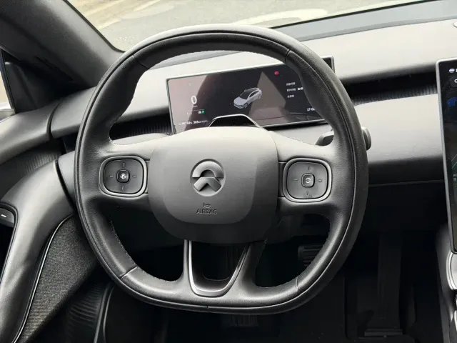 Nio ET5 Touring — Фото автомобиля 15
