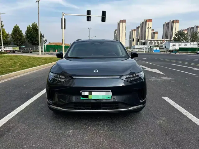Leapmotor C11 — Фото автомобиля 2