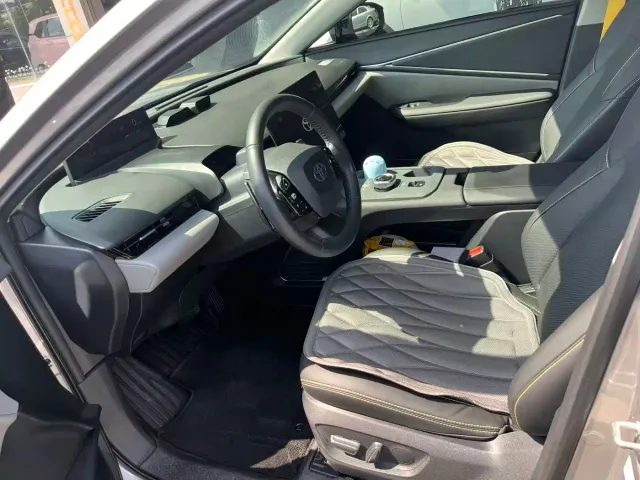 Toyota bZ5 — Фото автомобиля 7