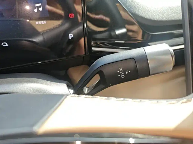 Geely Galaxy L6 — Фото автомобиля 13
