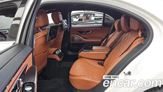 Mercedes-Benz S-Class — Фото автомобиля 26