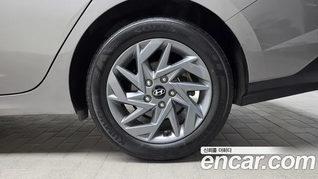 Hyundai Avante — Фото автомобиля 6