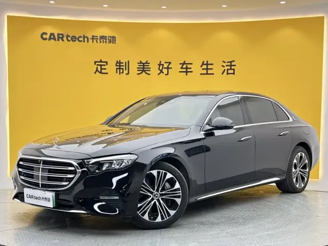 Mercedes-Benz E-Class — Фото автомобиля 12