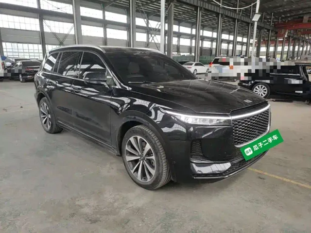 Li Auto ONE — Фото автомобиля 3