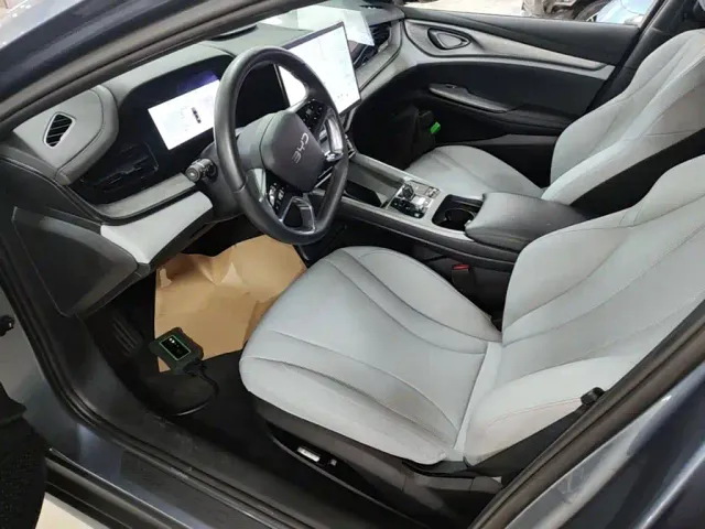 BYD Seal — Фото автомобиля 15
