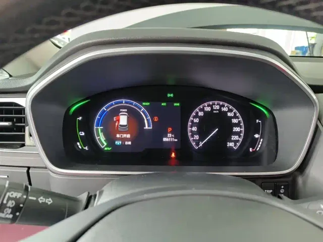 Honda Elysion — Фото автомобиля 11