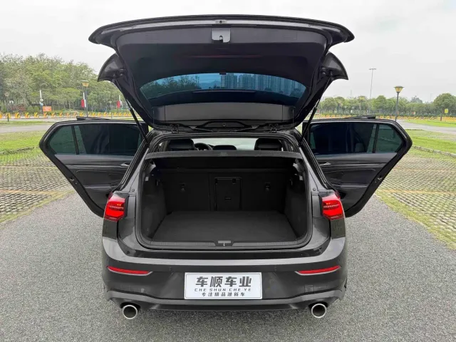 Volkswagen Golf GTI — Фото автомобиля 27