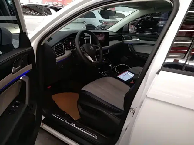 Volkswagen Tayron GTE Plug-in Hybrid — Фото автомобиля 15