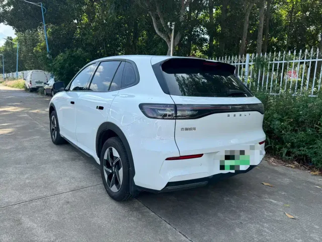Geely Galaxy E5 — Фото автомобиля 5