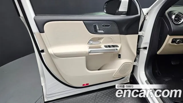 Mercedes-Benz GLB-Class GLB-класс X247 — Фото автомобиля 23