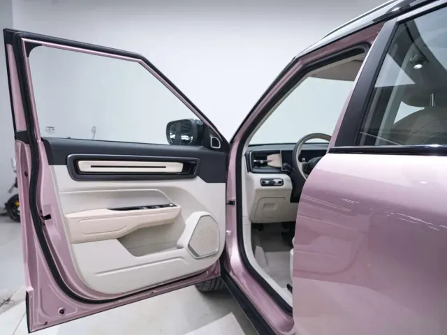 Geely ICON — Фото автомобиля 14