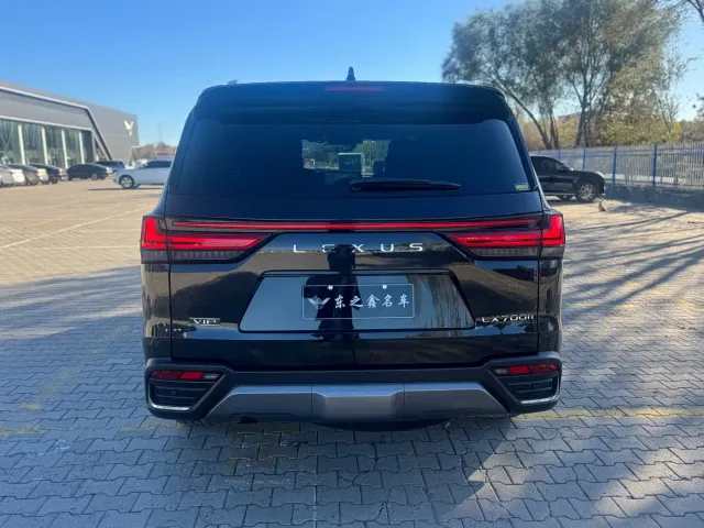 Lexus LX — Фото автомобиля 7