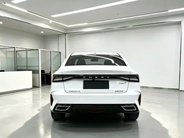 Chery Arrizo 8 — Фото автомобиля 6