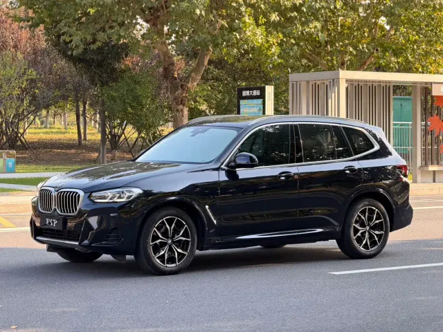 Фотография автомобиля — BMW X3