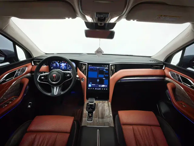 Hongqi HS7 — Фото автомобиля 18