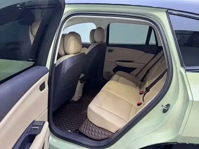 Hongqi Tiangong 06 — Фото автомобиля 11