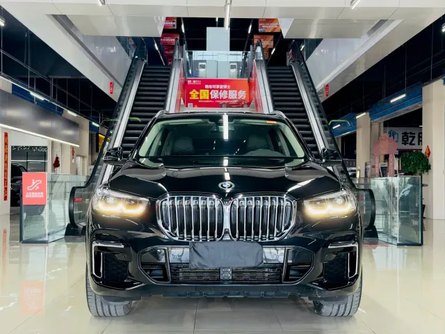 BMW X5 — Фото автомобиля 2