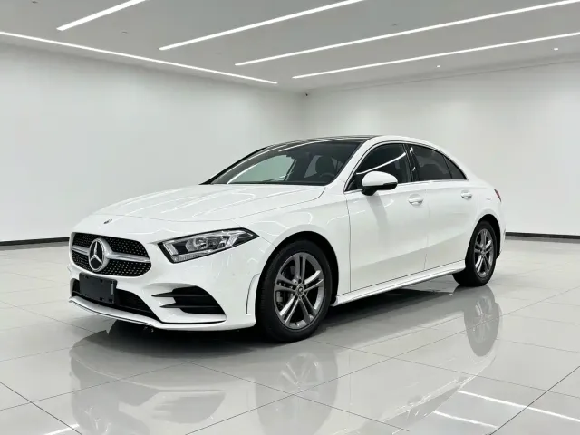 Фотография автомобиля — Mercedes-Benz A-Class