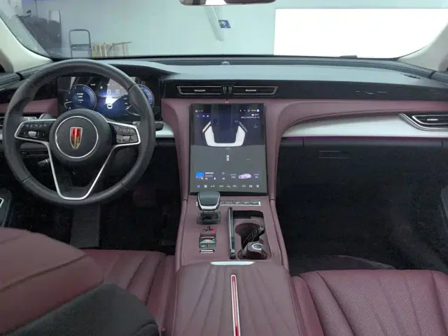 Hongqi H5 — Фото автомобиля 12