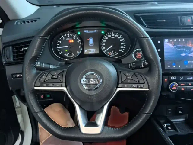 Nissan X-Trail — Фото автомобиля 10
