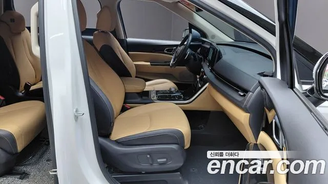Kia Carnival Generation 4 — Фото автомобиля 16