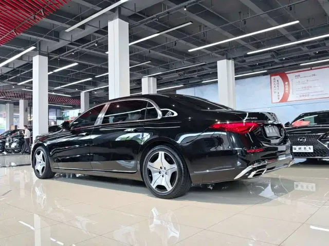 Mercedes-Benz Maybach S-Class — Фото автомобиля 11