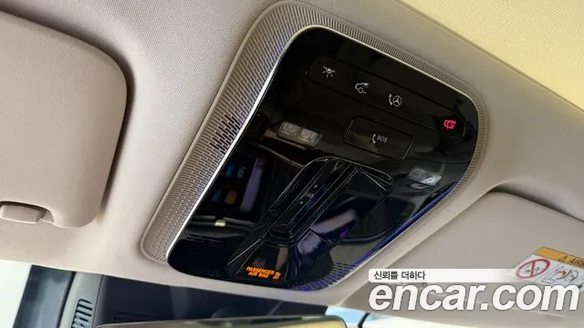 Mercedes-Benz E-Class — Фото автомобиля 20