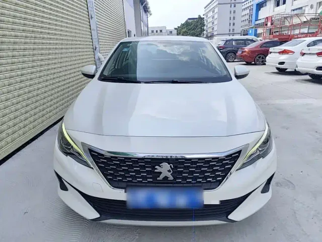 Peugeot 408 — Фото автомобиля 2