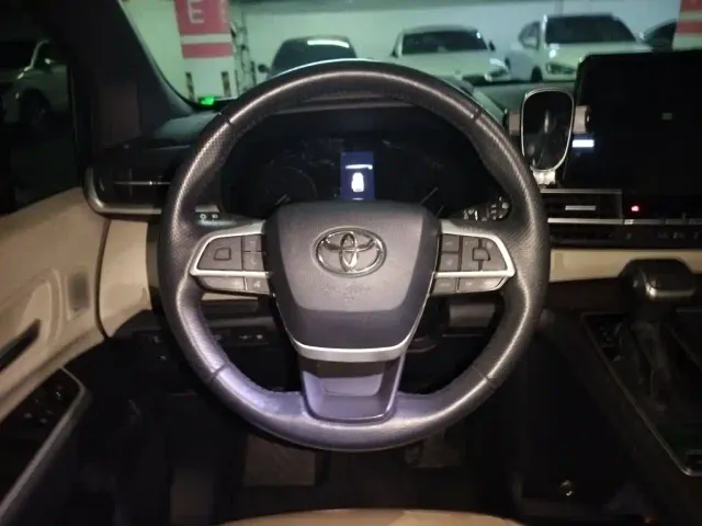 Toyota Granvia — Фото автомобиля 6