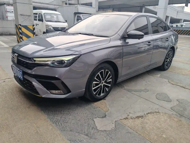 Фотография автомобиля — Roewe i5