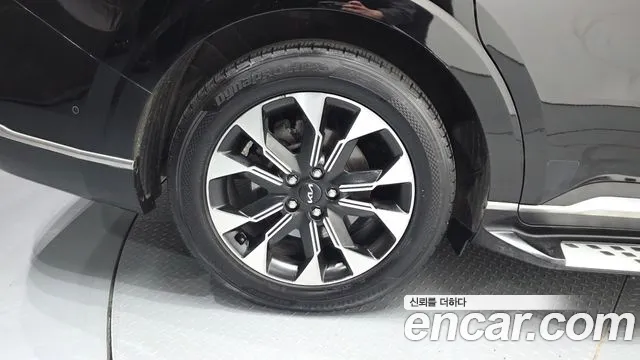Kia Carnival 4th Gen — Фото автомобиля 5