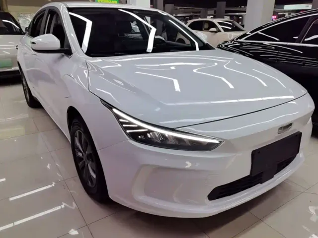 Geely Geometry A — Фото автомобиля 3