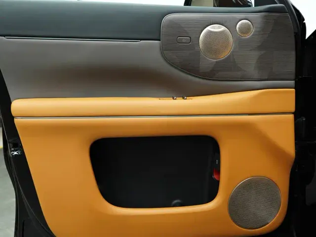 IM Motors LS8 — Фото автомобиля 19