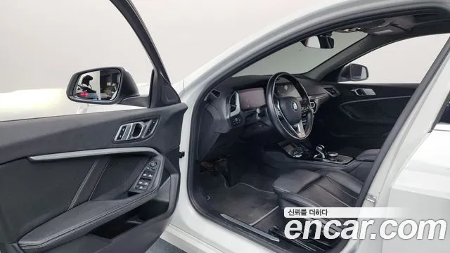 BMW 1-Series — Фото автомобиля 10