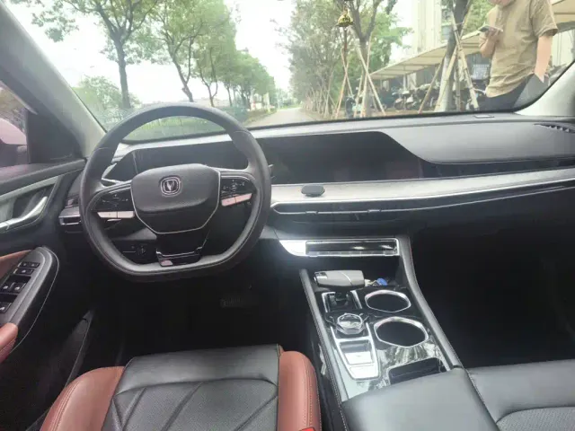 Changan Eado — Фото автомобиля 5