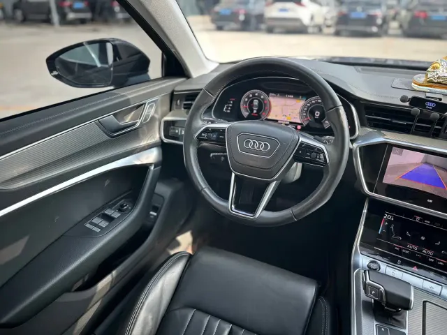Audi A6L — Фото автомобиля 13