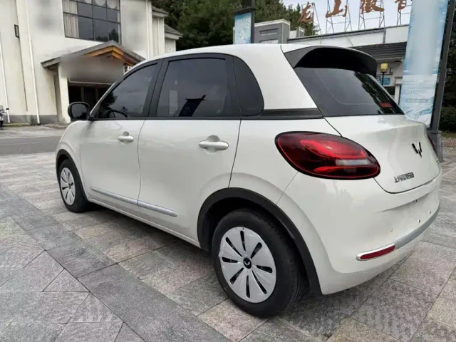 Wuling Bingo — Фото автомобиля 9