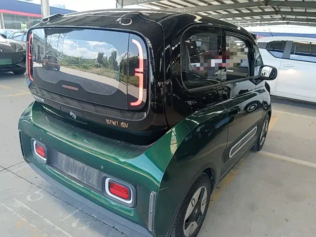 Baojun KiWi EV — Фото автомобиля 6