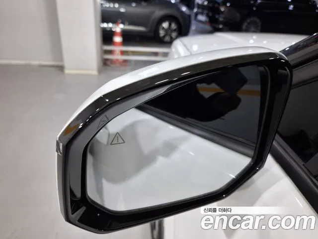 Hyundai Santafe Santa Fe (MX5) Бензин 2.5T 4WD — Фото автомобиля 12