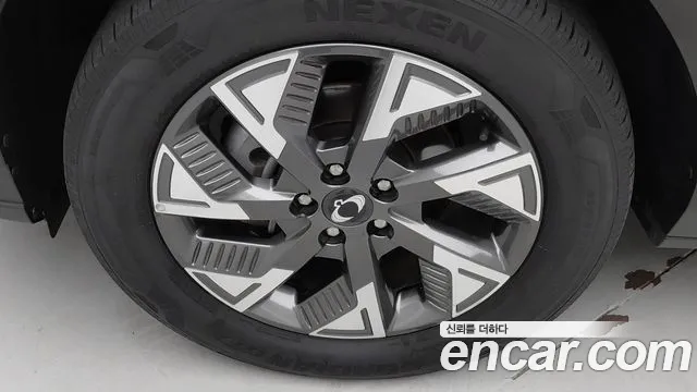 KGM Torres — Фото автомобиля 5