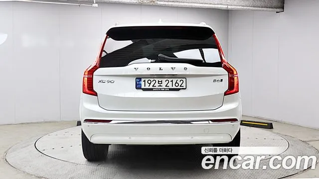 Volvo XC90 Generation 2 — Фото автомобиля 4