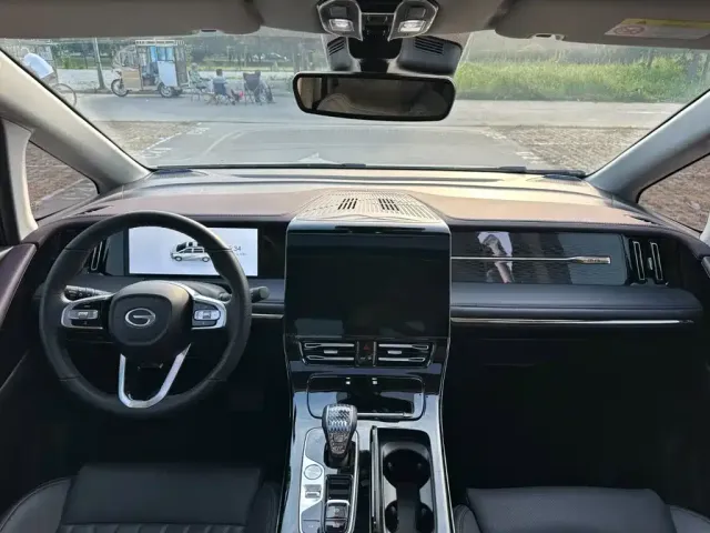 GAC Trumpchi M8 — Фото автомобиля 12