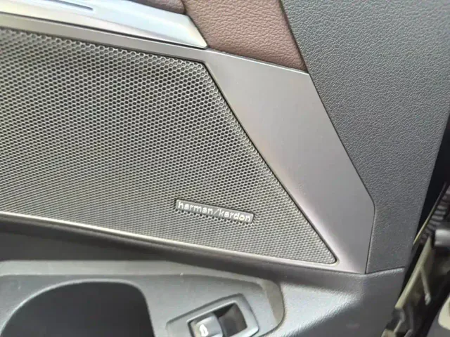 BMW 3 Series — Фото автомобиля 10