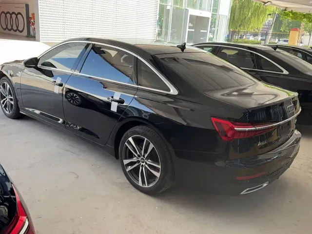 Audi A6L — Фото автомобиля 7