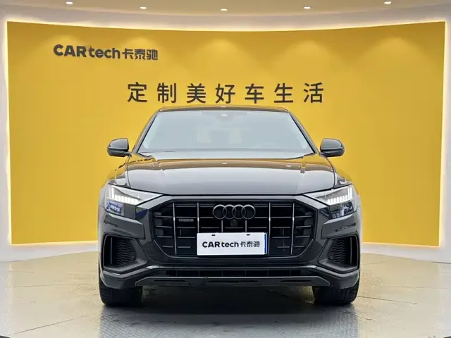 Audi Q8 — Фото автомобиля 3