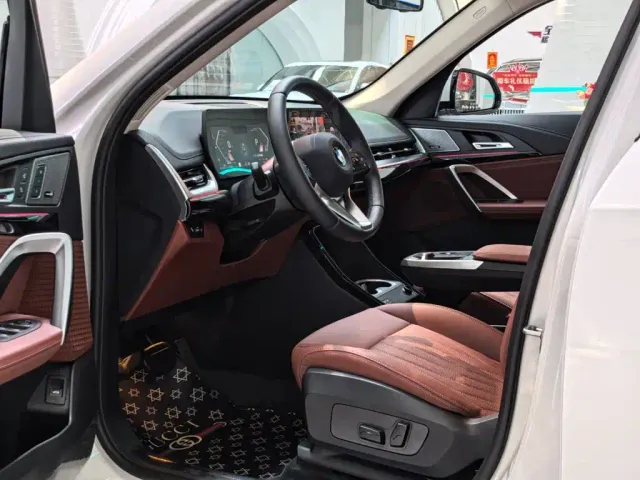 BMW X1 — Фото автомобиля 6