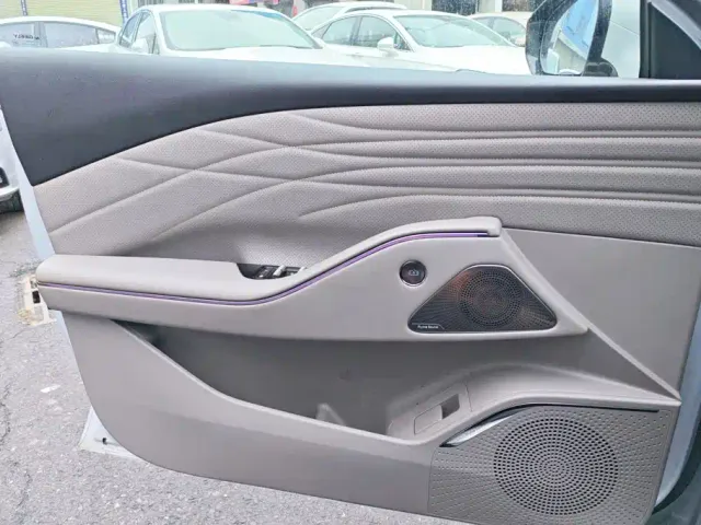 Geely Galaxy Xingyao 8 — Фото автомобиля 7